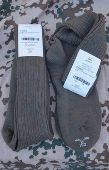 Tsekkien m95 saapassukat, k&auml;ytt&auml;m&auml;tt&ouml;m&auml;t