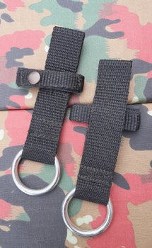 Brittipoliisin Pampun Vy&ouml;kannin, hyv&auml;kuntoinen