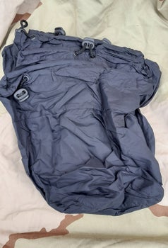 Hollannin Pieni Musta Nylonpussi, Uudenveroinen