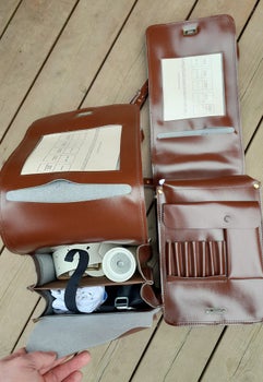 Tsekkil&auml;inen SPOL Olkalaukku, K&auml;ytt&auml;m&auml;t&ouml;n